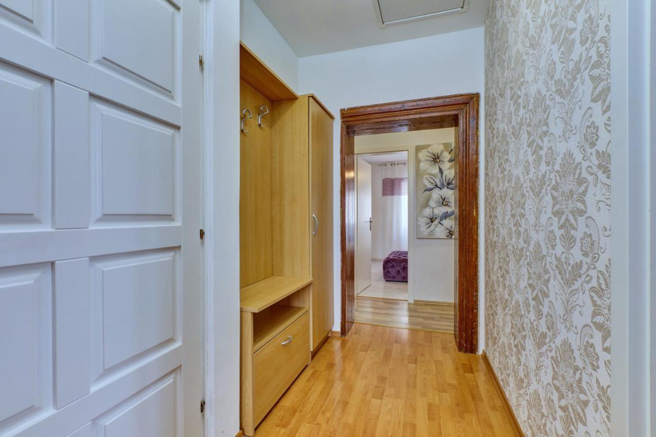 Apartment Dami Mali Lošinj Exteriör bild