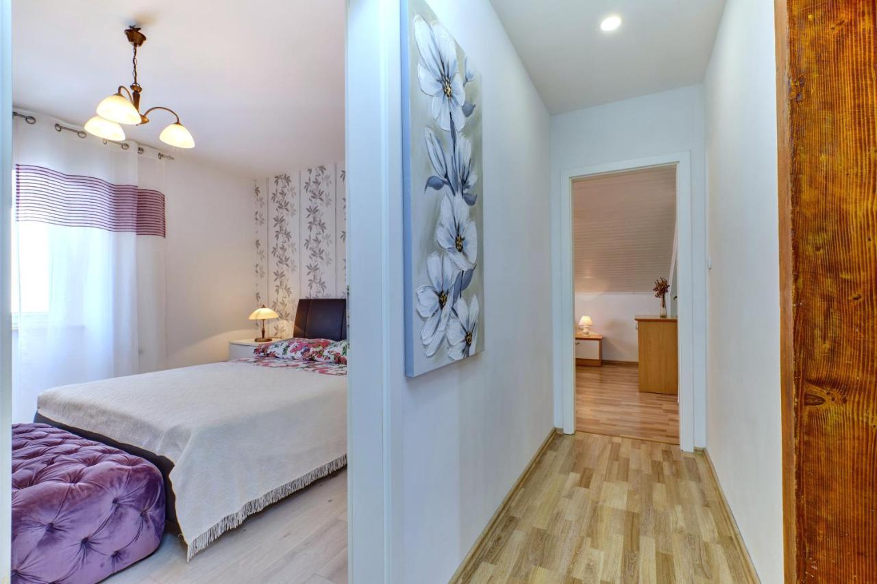 Apartment Dami Mali Lošinj Exteriör bild
